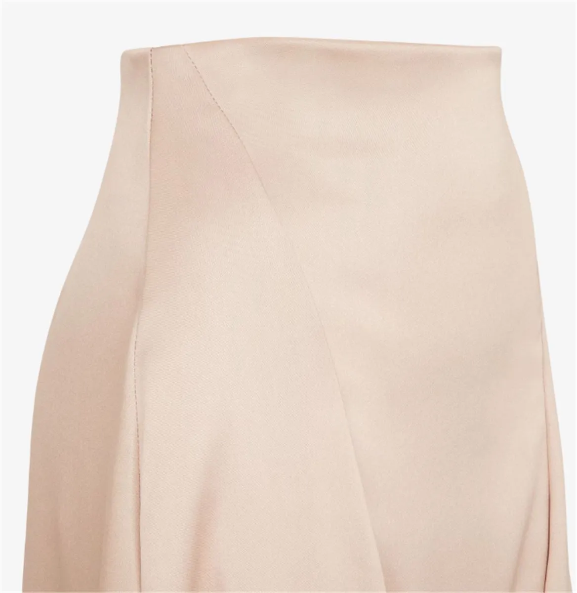 CHAMPAGNE-COLOURED SILK SKIRT