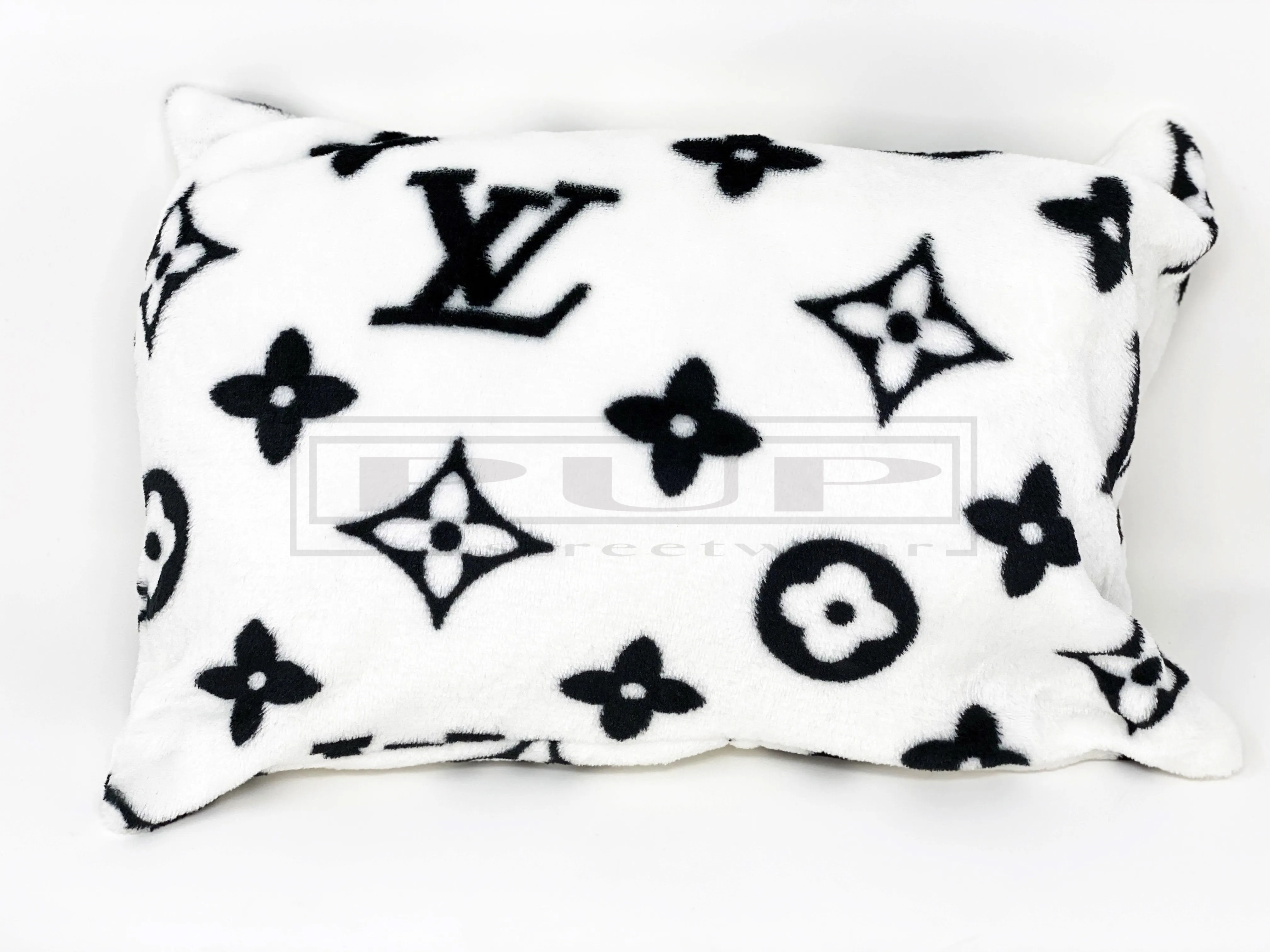 Ellie White Cotton Fleece Pillow and Blanket Set