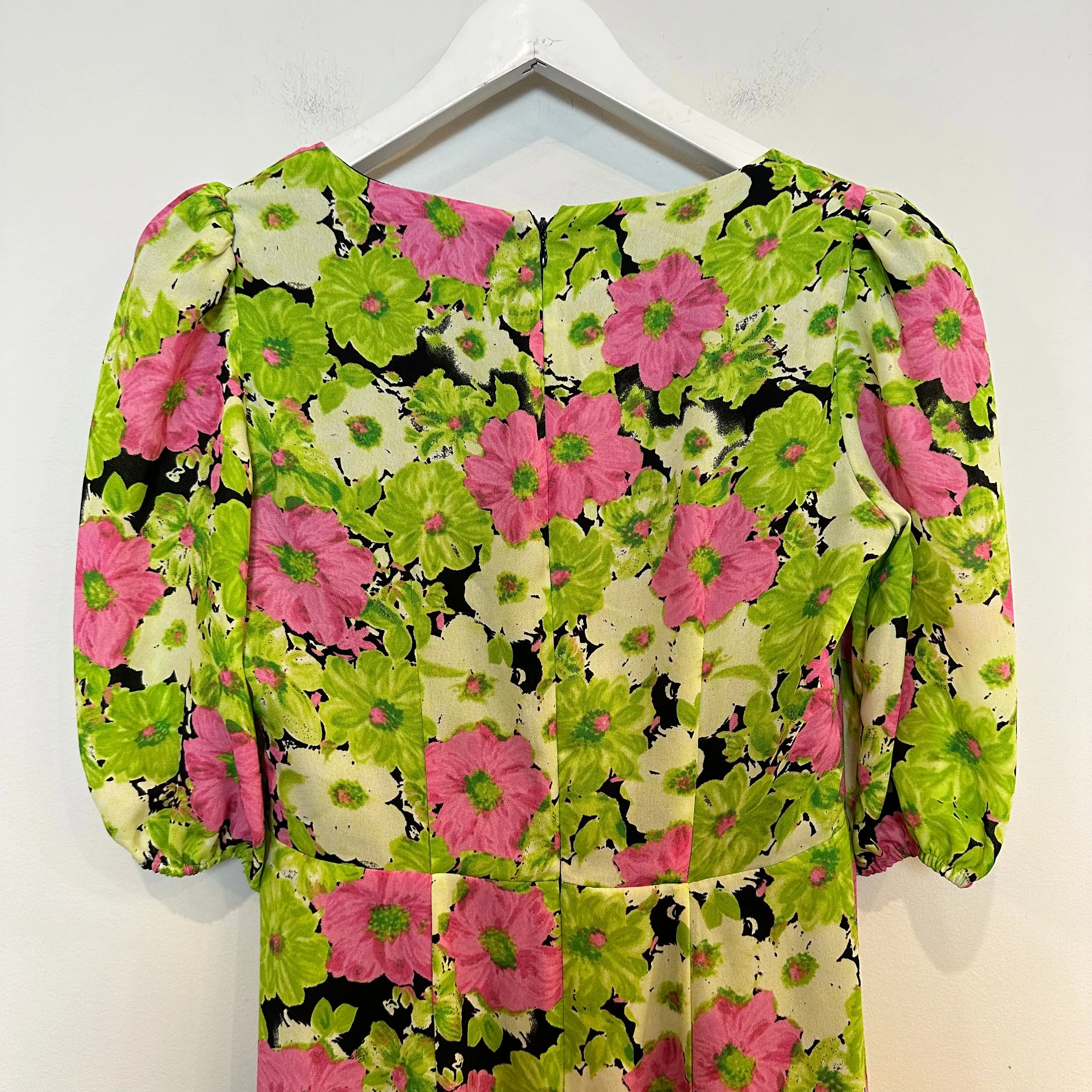 WAYF Floral Midi Dress Surplice Neckline Puff Sleeve Green Pink XS
